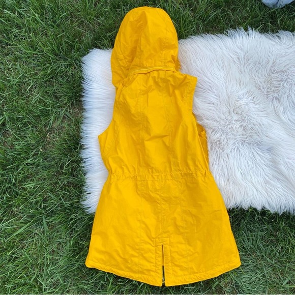 ATHLETA Yellow Water Resistant Hooded Fully Lined Vest XXS - Picture 4 of 7